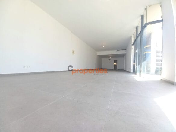 Shop For Sale in Jbeil CPJRK42