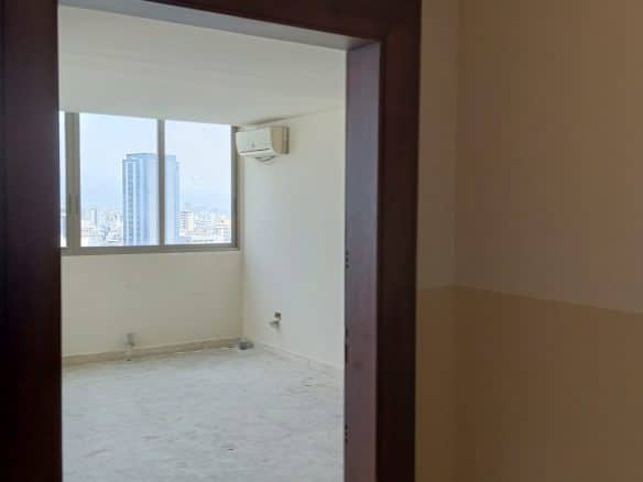 apartment in an open view anti-seismic highend building