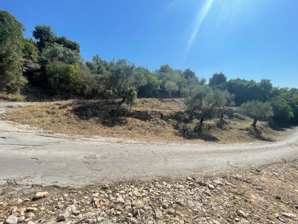 Land for Sale Artez Batroun Area 1318Sqm
